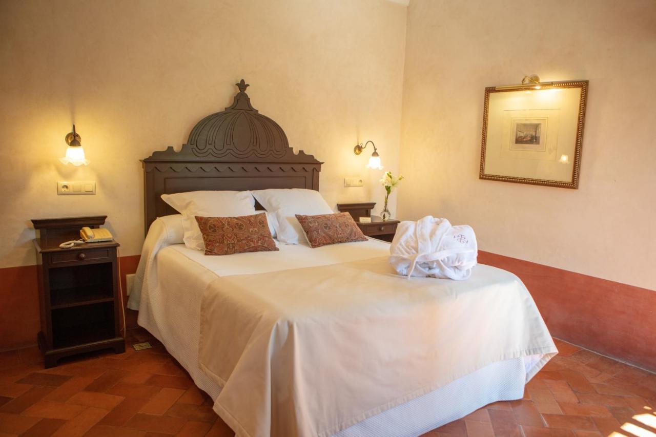 Monasterio De San Francisco Hotel Palma del Rio Luaran gambar